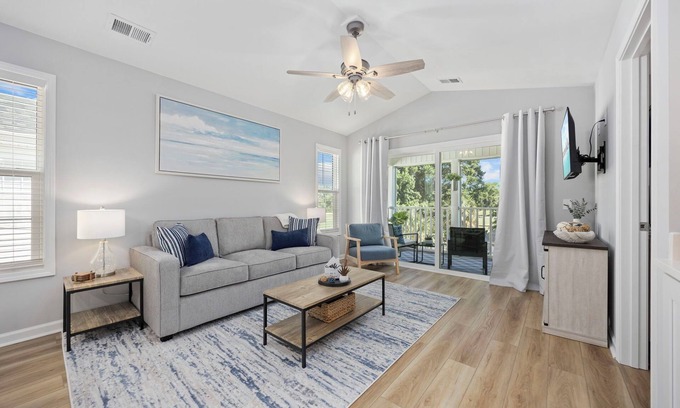 Carolina Forest Condo | *NEW* 2BR/2BA Modern Coastal Condo w/Scenic Views