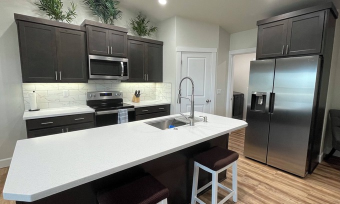 Twin Falls County House | New 3-bedroom duplex in Kimberly with WiFi