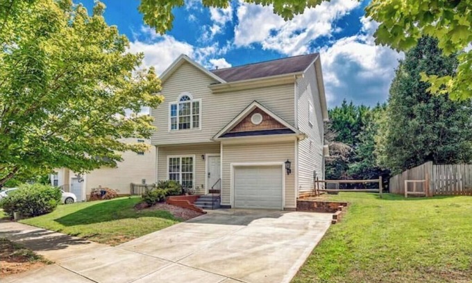 Huntersville House | New 3 BR House in Huntersville