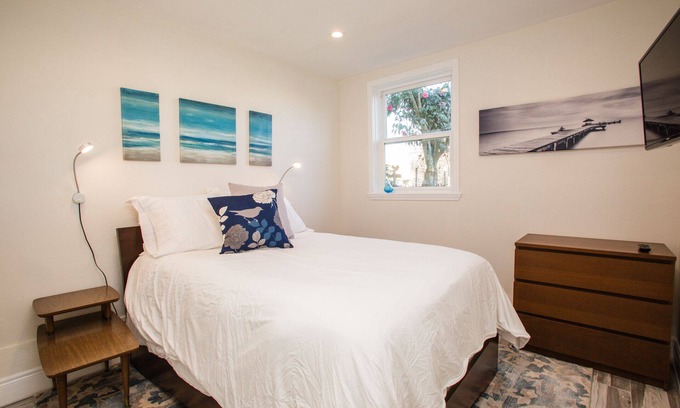 Silver Terrace House | NEW! 30+ DAYS: Modern 2BR/2BA Close to Everything