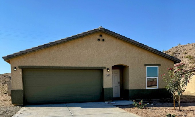 Bullhead City House | New 3BR Retreat Near River, Casinos & Dining.