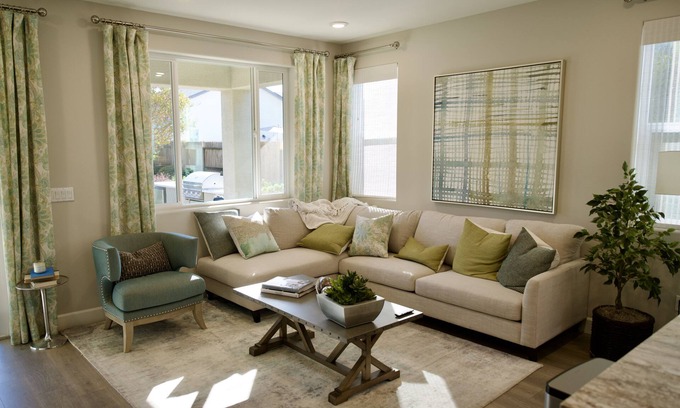 Visalia House | New 4B Home + Loft near Sequoia, EV