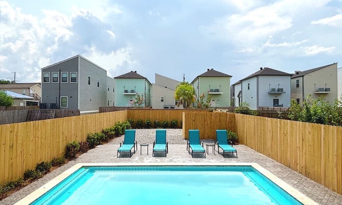 Tulane - Gravier House | New 5BR w/Pool! | Minutes to French Quarter