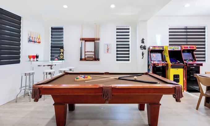 Terra Lago House | NEW! 6BR Luxury Home with Private Pool/Spa MiniGolf Arcade GameRoom!