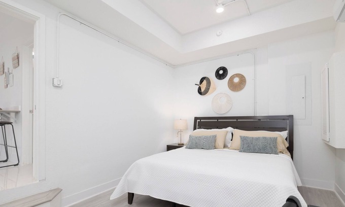 Florida City Apartment | NEW Adorable Studio - Palmera Cove - 1BR