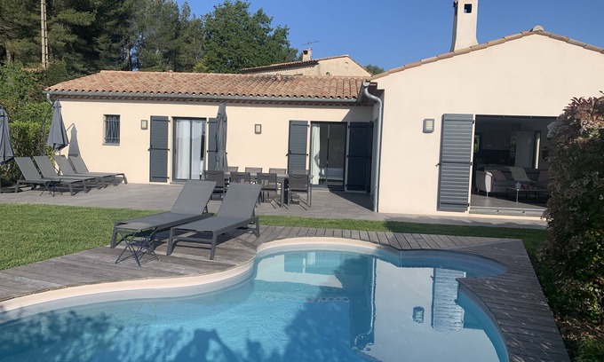 Chateauneuf-Grasse House | New air-conditioned house in a green setting in absolute calm