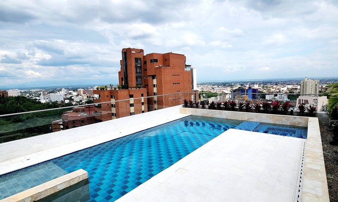 Granada Apartment | New Apartment, Ideal for Travel and Business