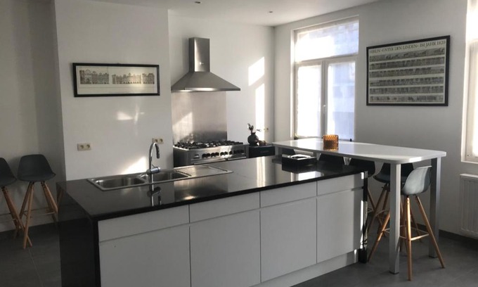 Sint-Gillis Apartment | New apartment in Brussels house