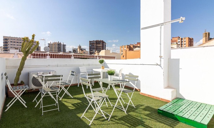 Perchel Sur Apartment | New Apartment in Pedestrian Zone, Central Málaga – Comfortable, Quiet, Fully Equipped, Near Beach & Museums