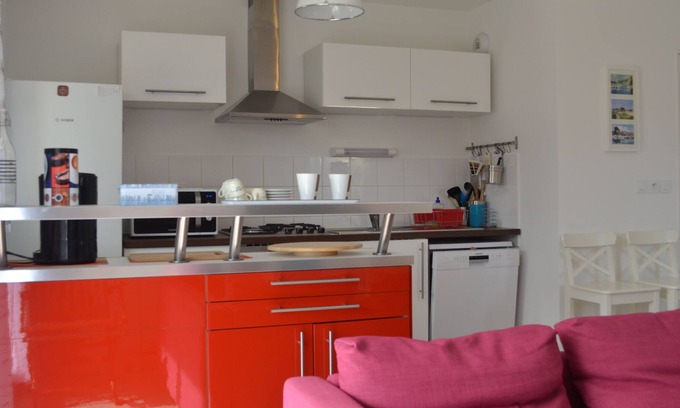 Lancieux Apartment | New apartment with terrace facing south.