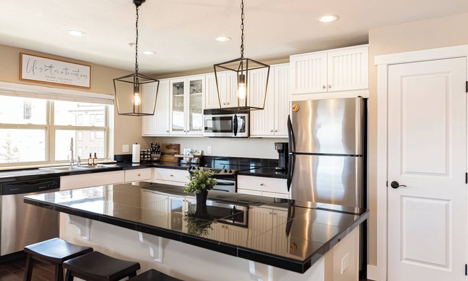 Silvercreek Condo | New! Base Camp Chalet, Oversized 2Bdr 2Ba ski-in ski-out