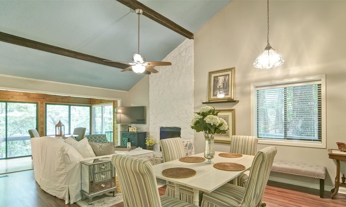 Tate Villa | NEW! BEAUTIFUL CABIN IN GATED RESORT COMMUNITY