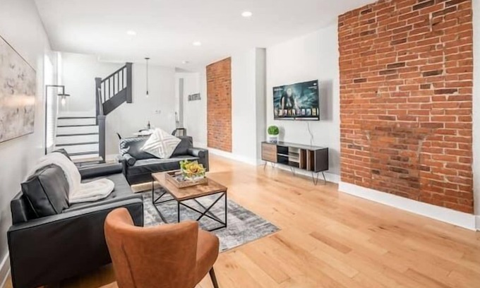 Weinland Park House | NEW & BEAUTIFUL ITALIAN VILLAGE HOME l FREE PARK