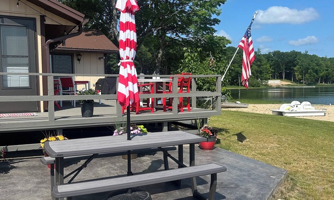 Lake City House | NEW Birchhaven Summer Bliss on Lake Missaukee