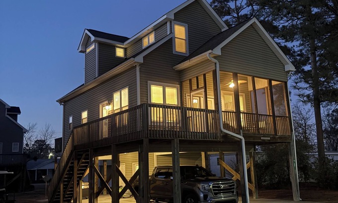 White Lake House | NEW! Bluewater Cottage at White Lake! Pet-Friendly: Quick walk to the Lake
