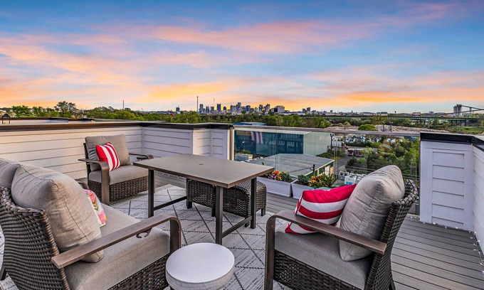 Katie Hill Neighborhood House | New-build with incredible rooftop deck with private hot tub, grill & views