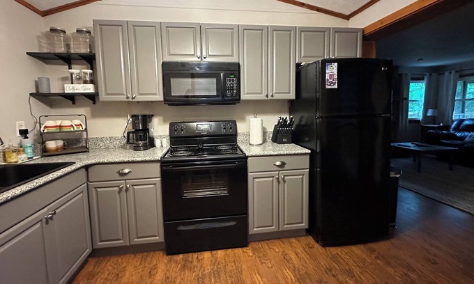 Clayton Cabin | New! - Cabin near Lake Burton, close to all the magic N. GA has to offer