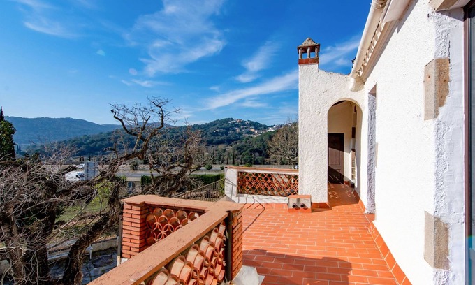 Argentona Villa | NEW! Can Blanch 16th Century Masía, Pool, Chapel