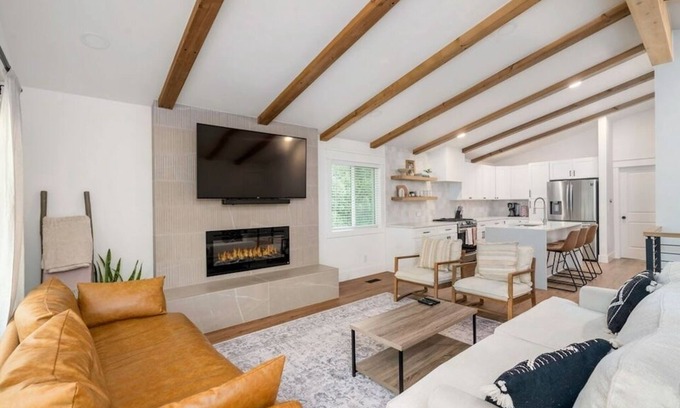 Coeur d'Alene House | NEW! CDA Retreat on Golf Course - Close to Downtown, Shopping, Hiking & Skiing