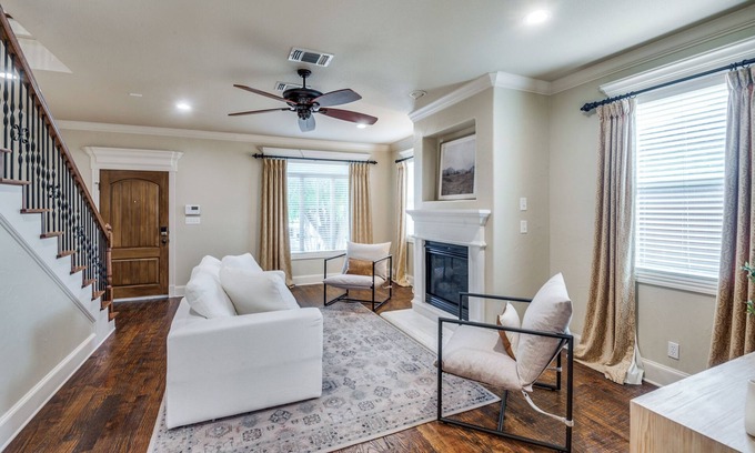 Fort Worth Cultural District House | NEW! Charming Retreat Near Dickie's Arena – Cozy & Stylish Fort Worth Getaway