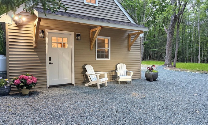 Bar Harbor Apartment | NEW! Charming STUDIO with AC, WiFi & Fire Pit less than 3 MINUTES to Acadia.
