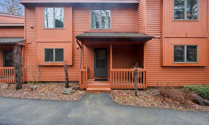 North Creek House | NEW! Chatiemac 42F - Quiet & Cozy 3-Bedroom Retreat