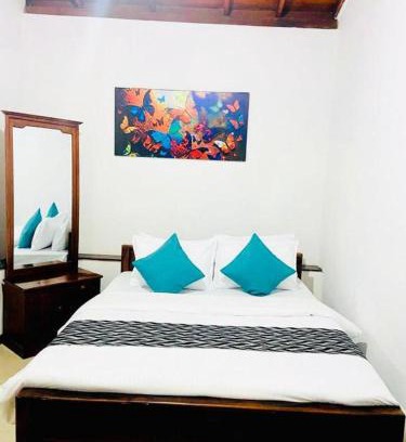 Bandarawela Hotel | New Cherry Wood Bangalow