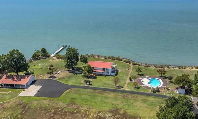 Cambridge House | New! Chesapeake Bay Retreat!