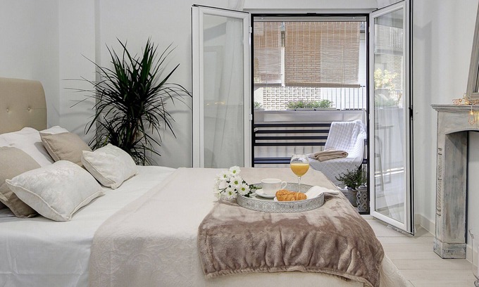 Figares House | * NEW * CITY CENTER, SAN ANTON-PUERTA REAL-ALHAMAR-ACERA DEL DARRO STREET
