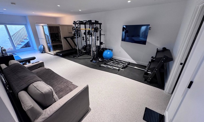 Bridgehampton House | New construction, 4-bedroom house with, fitness room in lovely Bridgehampton