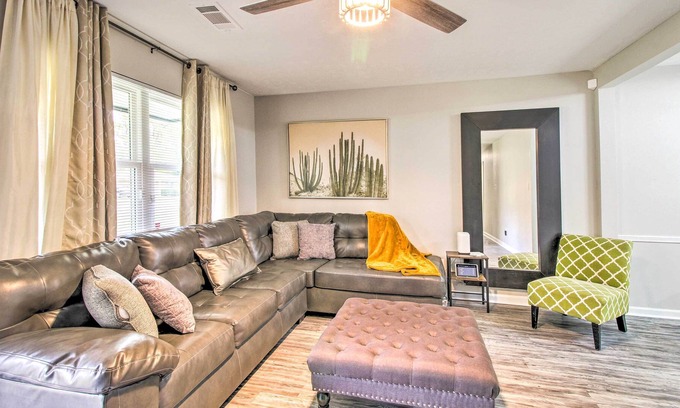 Hinesville House | NEW! Contemporary Hinesville Home w/ Fenced Yard!