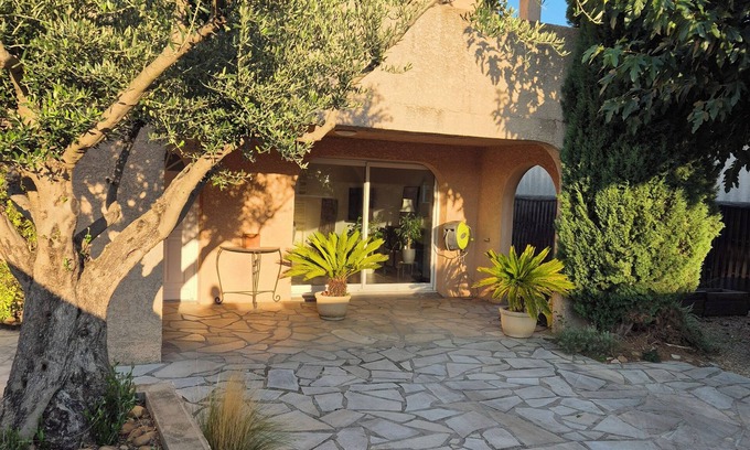 Gallargues-le-Montueux House | NEW- cosy family home