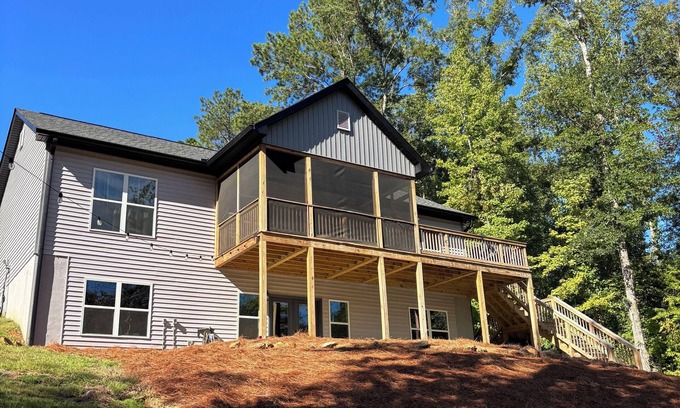 Jacksons' Gap House | New Cottage on Lake Martin – Peaceful Creekside-Pet Friendly-Auburn Football