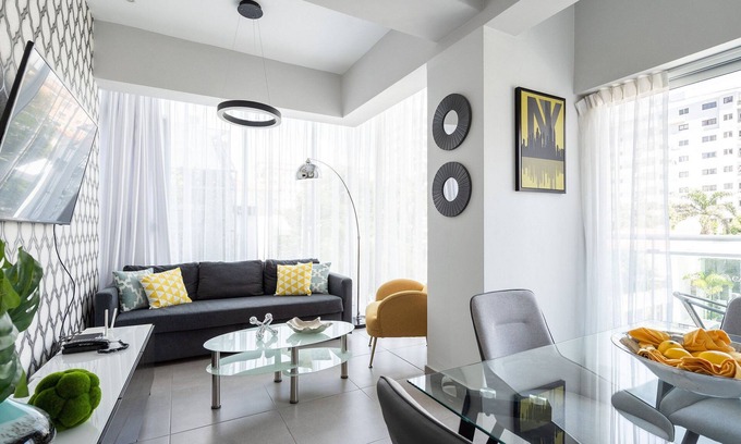 Downtown Santo Domingo Condo | NEW COZY APT | 1 br | piantini Near BLUE MALL