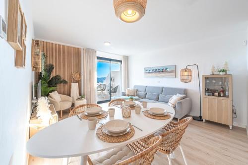 La Gaspara Apartment | New duplex with sea view to Gibraltar & Africa and walking distance to the beach