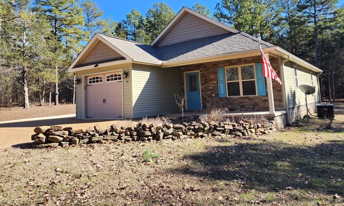 Higden House | NEW!!!! Endless Summer Hideaway on Greer's Ferry Lake!