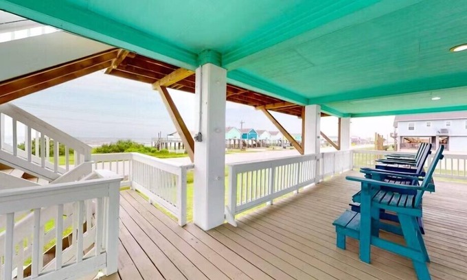 Port Bolivar House | New- Fire Pit and Hot Tub Coming Soon!