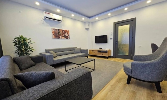Lara House | New Flat&Large Living Space(2-4) Near Lara Beach