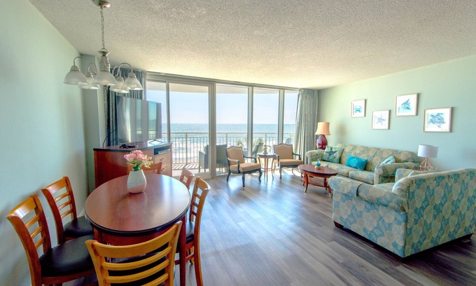 Downtown Myrtle Beach Condo | 🌟New Floor, Fresh Paint/Modern Decor. Stunning Direct Ocean View 2BD/2BA Condo