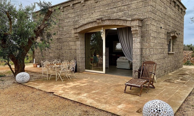 Galatone House | NEW FOR 2023! Beautifully decorated, quiet independent fully equipped studio