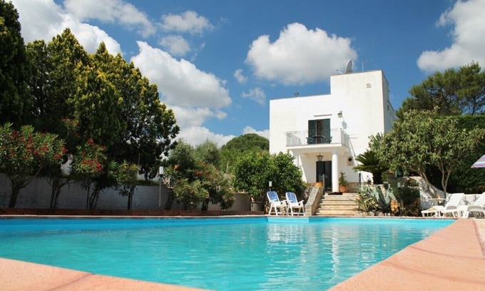 Ceglie Messapica Villa | *New for this year, air conditioning* Beautiful, private & spacious villa.