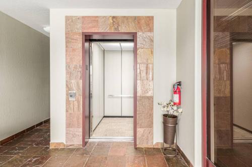 Fountain Hills House | New Fountain Hills Suite On The Avenue 2Bed 2Bath