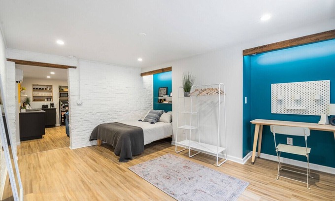 South Side Slopes Apartment | New! Garden Apartment in South Shore!