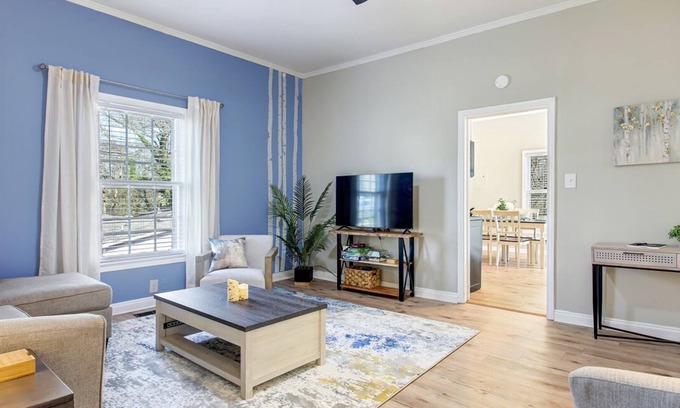Dunean House | *NEW* GVL Blue Birch Cottage | Dog-Friendly! | 4 min. to Downtown | Fully Stocked Kitchen