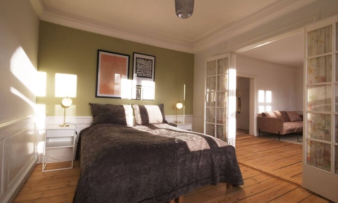 Nyhavn - Amalienborg Apartment | New Harbour/Carolina's Apartments/2 BR