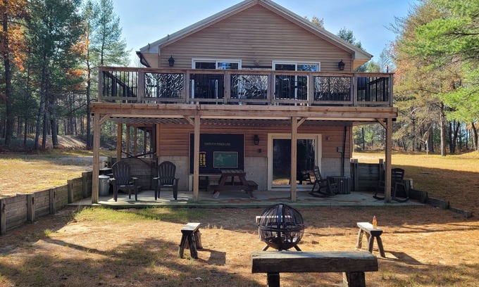 Grayling Cabin | NEW! Hazel's Goose Creek Lodge - Private Riverfront! Very Serene and Peaceful! Central A/C!