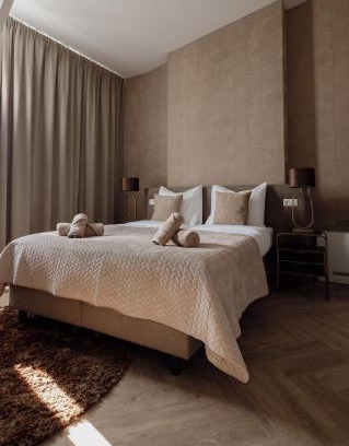 Centrum House | New High-end Suite Historic Building In Safe Area