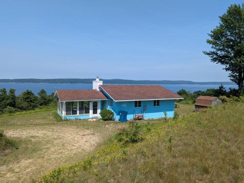 Frankfort House | New! Hill Hideaway - Incredible Lakeviews!