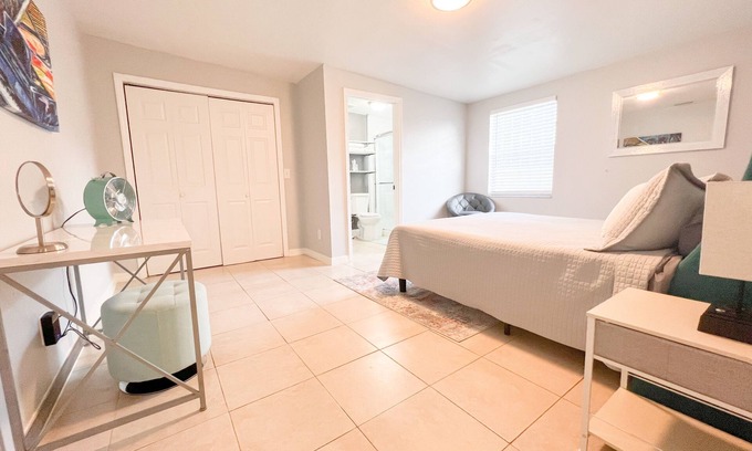 Carver City - Lincoln Gardens House | NEW! Hitz The Town House Near Tampa Attractions