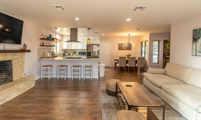 Riverside House | New Home W/POOL close to downtown & UCR